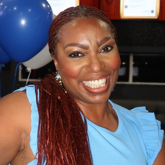 Meet your Posher, Cheryl - Picture 1 of 1